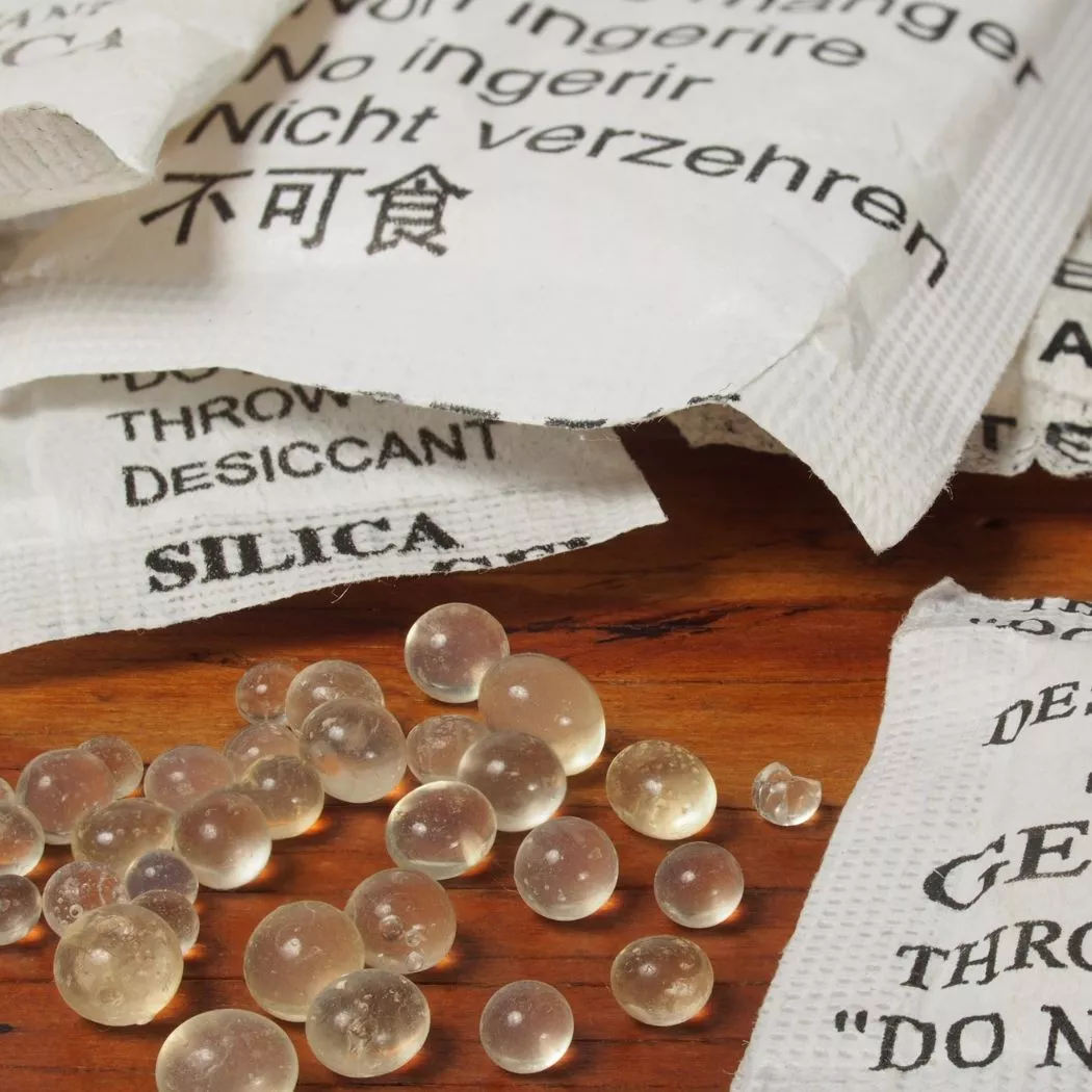 silikagel bílý širokopórový